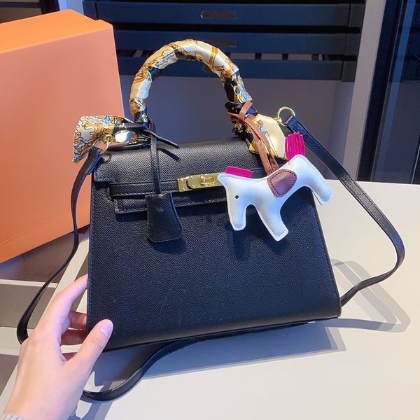 totes shopping bag shoulder handbags crossbody women large capacity tote mommy handbag purses genuine leather ajustable detachable strap bag
totes shopping bag shoulder handbags crossbody women large capacity tote mommy handbag purses genuine leather ajustable detachable strap bag