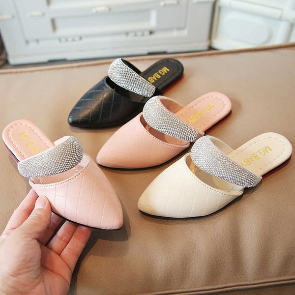 slipper girls slippers autumn summer fashion kids wide pu leather rivet rhinestones rubber indoor outdoor shoes flat slippers baby shoe t230, Black;grey
slipper girls slippers autumn summer fashion kids wide pu leather rivet rhinestones rubber indoor outdoor shoes flat slippers baby shoe t230, Black;grey