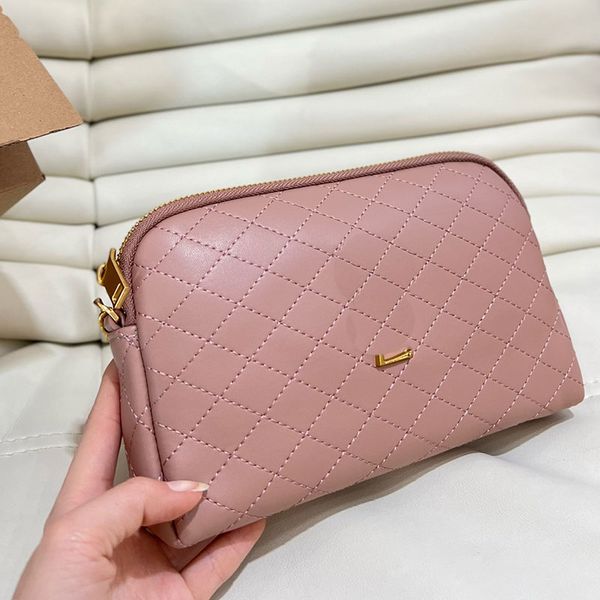 chains crossbody bag quilting envelope wallets shoulder handbag women purse plain metal letters fashion cross body purses zipper hardware ad
chains crossbody bag quilting envelope wallets shoulder handbag women purse plain metal letters fashion cross body purses zipper hardware ad