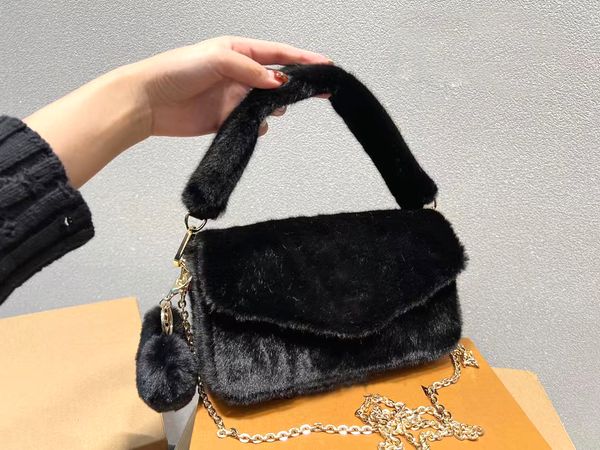 luxury designer bags fuzzy purse fur bag fluffy tote underarm shoulder handbag hobo 5 colors plush furry fashion autumn winter travel handba
luxury designer bags fuzzy purse fur bag fluffy tote underarm shoulder handbag hobo 5 colors plush furry fashion autumn winter travel handba
