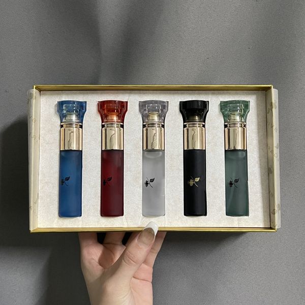 luxury brand design fresh fragrance tea perfume 10ml 5pieces edp white black red green tea au the noir bleu rouge vert blanc fresh smell las
luxury brand design fresh fragrance tea perfume 10ml 5pieces edp white black red green tea au the noir bleu rouge vert blanc fresh smell las