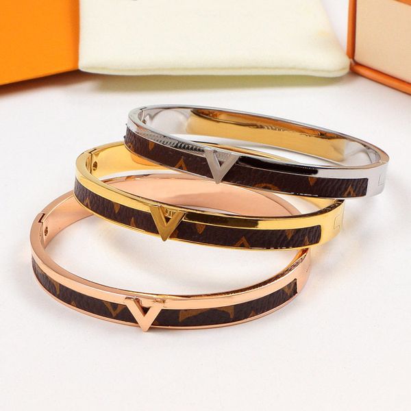 charm bangles designer fashion leather bracelet magnetic buckle quality luxury jewelry woman bracelets man bangle, Black
charm bangles designer fashion leather bracelet magnetic buckle quality luxury jewelry woman bracelets man bangle, Black