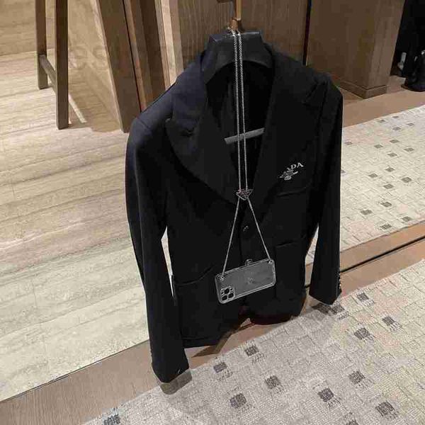 women's suits & blazers designer autumn and winter new fashion classic triangle phone case chain decoration loose casual versatile suit, White;black
women's suits & blazers designer autumn and winter new fashion classic triangle phone case chain decoration loose casual versatile suit, White;black
