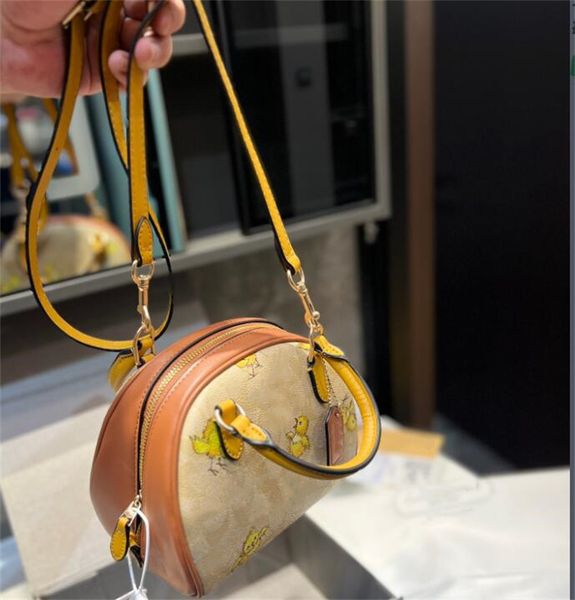 women bag cs sydney bowling bags handbags totes designer grade shoulder crossbody wallet ladies coac messenger purses luxurious pouch satche
women bag cs sydney bowling bags handbags totes designer grade shoulder crossbody wallet ladies coac messenger purses luxurious pouch satche