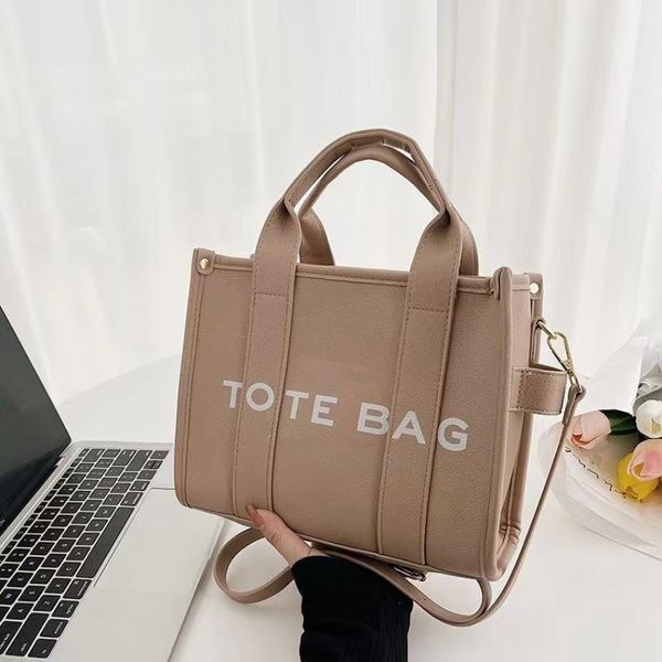 totes bags fashion letter handbags womens shoulder bags crossbody small shopping bag girls fashion totes great leather with 12colors
totes bags fashion letter handbags womens shoulder bags crossbody small shopping bag girls fashion totes great leather with 12colors