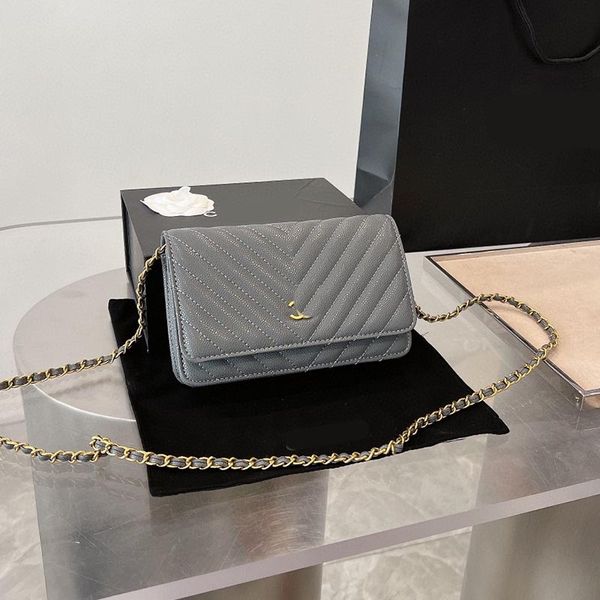 designer bags chains tote bag women grey shoulder crossbody bag large capacity leather handbags evening makeup wallet
designer bags chains tote bag women grey shoulder crossbody bag large capacity leather handbags evening makeup wallet