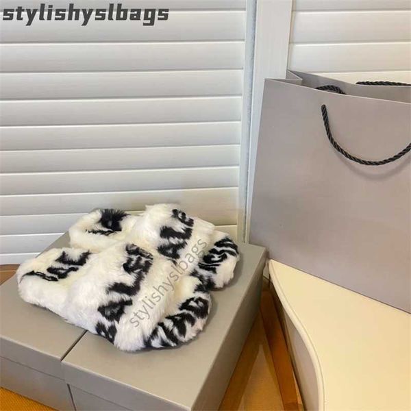 2023 new slippers furry slippers fluffy faux women fur slippers luxury brand designer new shoes warm indoor flip flops fashion anti-slip fem, Black
2023 new slippers furry slippers fluffy faux women fur slippers luxury brand designer new shoes warm indoor flip flops fashion anti-slip fem, Black