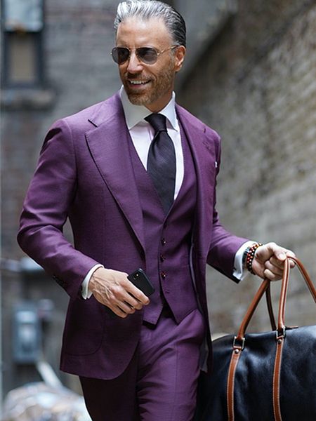 customize tuxedo one button handsome peak lapel groom tuxedos men suits wedding/prom/dinner man blazer jacket pants tie vest w1217, Black;gray
customize tuxedo one button handsome peak lapel groom tuxedos men suits wedding/prom/dinner man blazer jacket pants tie vest w1217, Black;gray