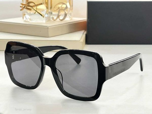 new men and women designer sunglasses summer 9192 uv protection uv400 premium acetate fiberglass he shape sun glasses with boxes 63-14-145mm, White;black
new men and women designer sunglasses summer 9192 uv protection uv400 premium acetate fiberglass he shape sun glasses with boxes 63-14-145mm, White;black