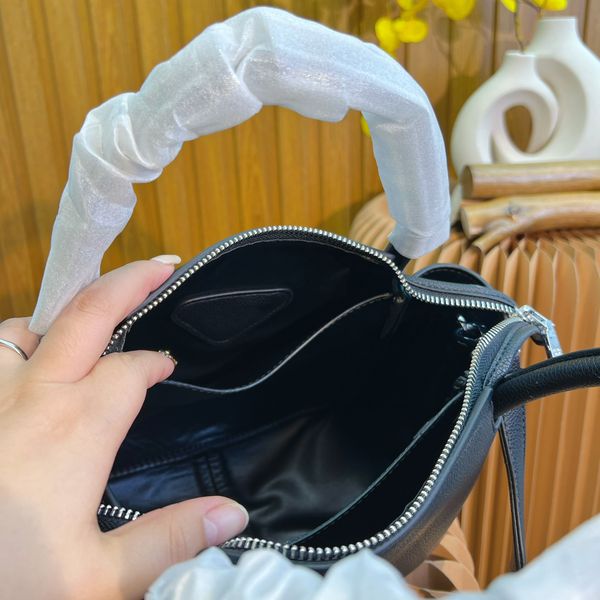 casual designer tote luxury bag women handbags shoulder bags handbag designer bags cross body luxury wallet womens knitted fashion wallets
casual designer tote luxury bag women handbags shoulder bags handbag designer bags cross body luxury wallet womens knitted fashion wallets