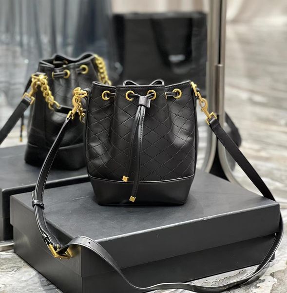 classic lamb skin bucket bags quilted shoulder bag y cowhide drawstring handbag designer 10a quality tote crossbody bag gold metal chain fas
classic lamb skin bucket bags quilted shoulder bag y cowhide drawstring handbag designer 10a quality tote crossbody bag gold metal chain fas