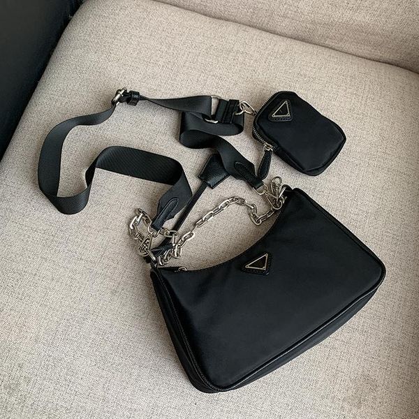 luxurys nylon 3in1 hobo crossbody shoulder handbags for women designer cross body shoulder bag with mini pouches men wallets black bags
luxurys nylon 3in1 hobo crossbody shoulder handbags for women designer cross body shoulder bag with mini pouches men wallets black bags
