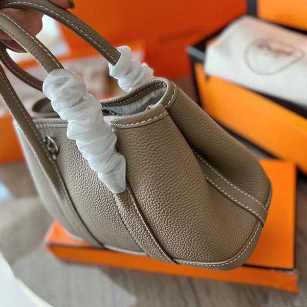h garden famous handbag women fashion luxurys designers bags s real leather womens quality shoulder crossbody wallet
h garden famous handbag women fashion luxurys designers bags s real leather womens quality shoulder crossbody wallet