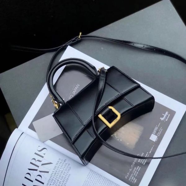 Lady Shopping Bag Fashion Handbag Women's Handbag Shoulder Straddle Half Moon Luxury Leather Classic Retro Wallet Handle Square116, #6
Lady Shopping Bag Fashion Handbag Women's Handbag Shoulder Straddle Half Moon Luxury Leather Classic Retro Wallet Handle Square116, #6