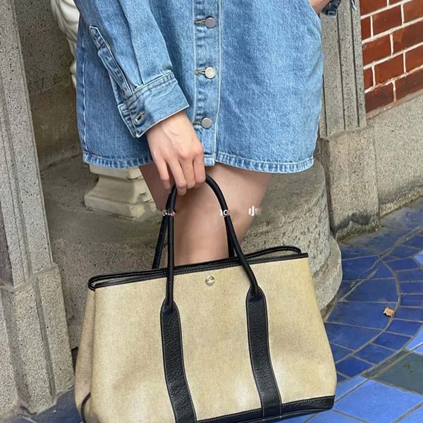 aaaaa designer bag women tote bags large handbags attaches luxury plain crossbody shopping coin purse totes genuine leather temperament wome
aaaaa designer bag women tote bags large handbags attaches luxury plain crossbody shopping coin purse totes genuine leather temperament wome