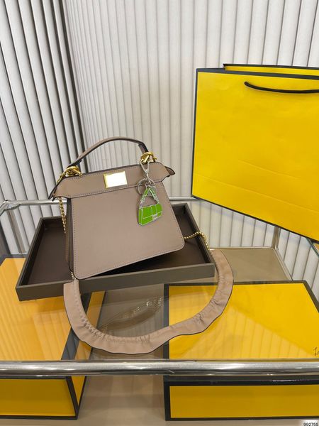 fashion designer handbag brand luxury women bags single shoulder bag classic leather crossbody bag tote metal locking chain purse
fashion designer handbag brand luxury women bags single shoulder bag classic leather crossbody bag tote metal locking chain purse
