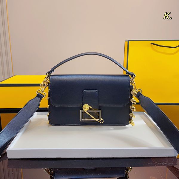 designer bags luxries baguette bag genuine leather handbags women casual underarmbag large capacity crossbags
designer bags luxries baguette bag genuine leather handbags women casual underarmbag large capacity crossbags