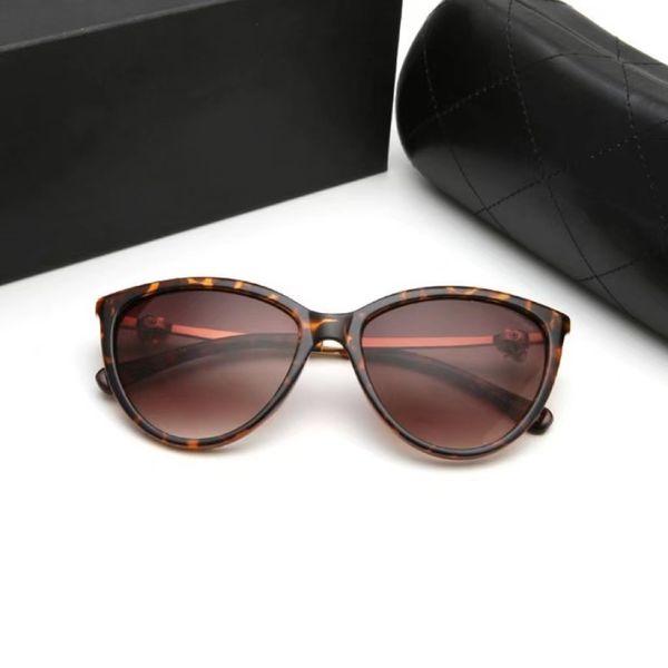 sunglass luxury glasses mens designer sunglasses for woman fashion eyewear goggle pearl classic outdoor uv400 eyeglasses with case sunglasse, White;black
sunglass luxury glasses mens designer sunglasses for woman fashion eyewear goggle pearl classic outdoor uv400 eyeglasses with case sunglasse, White;black