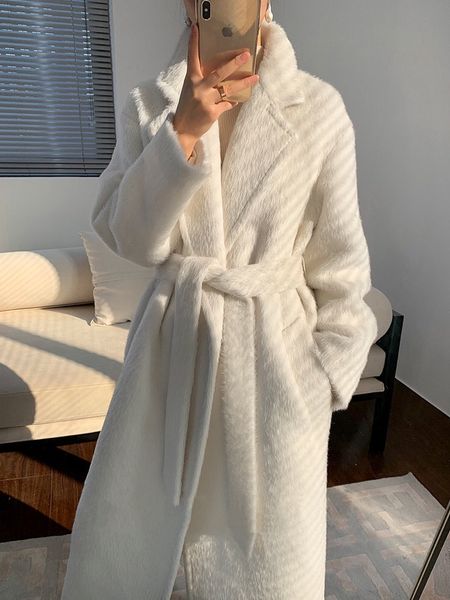 women's wool blends cashmere coat women's midlength autumn and winter highend hepburn style alpaca wool women 230105, Black
women's wool blends cashmere coat women's midlength autumn and winter highend hepburn style alpaca wool women 230105, Black