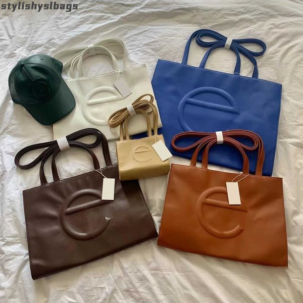 shoulder bags designer tote bags summer crossbody shopping bag purses world cup luggage handbags lady women mens portable luxury travel hand
shoulder bags designer tote bags summer crossbody shopping bag purses world cup luggage handbags lady women mens portable luxury travel hand