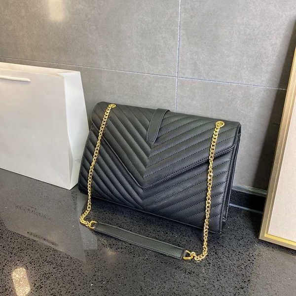 designer womans purses famous brands quilted leather crossbody bag luxury handbag for women 
designer womans purses famous brands quilted leather crossbody bag luxury handbag for women