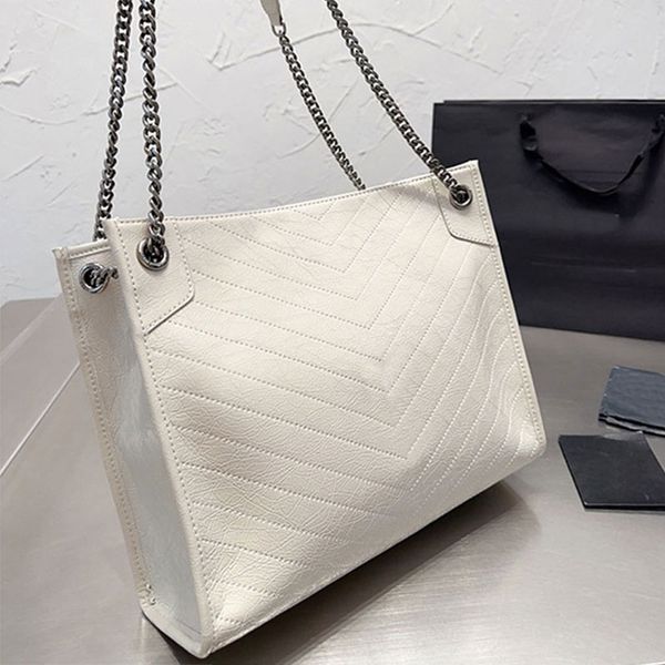 crossbody bags women handbag shoulder purse genuine leather shopping bags silver chain large capacity package hardware letters lady tote bag
crossbody bags women handbag shoulder purse genuine leather shopping bags silver chain large capacity package hardware letters lady tote bag