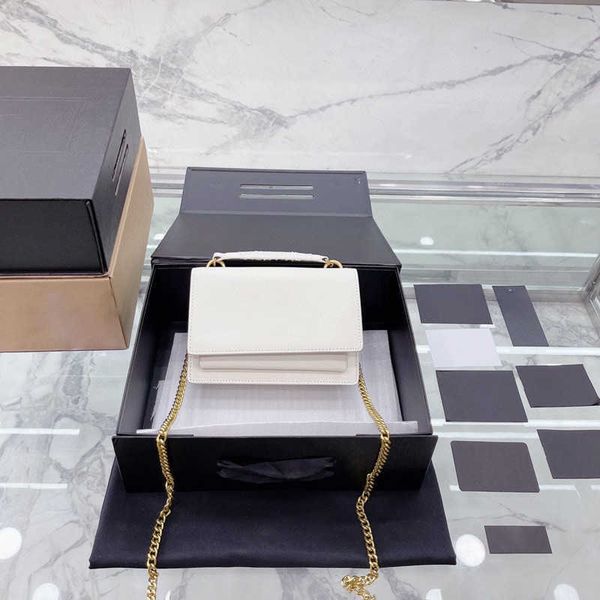 2023 fashion ladies designer bags latest custom famous brand handbag for woman
2023 fashion ladies designer bags latest custom famous brand handbag for woman