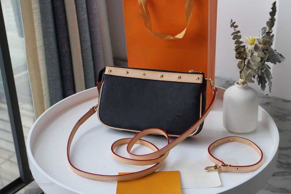 2023 fashion women's shoulder bag luxury quality leather women chain messenger girl color handbag shoulder bags cross body purse top
2023 fashion women's shoulder bag luxury quality leather women chain messenger girl color handbag shoulder bags cross body purse top