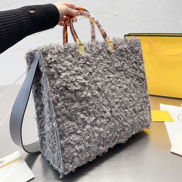 wholesale luxury fashion brand designer tote handbag large capacity famous bags women
wholesale luxury fashion brand designer tote handbag large capacity famous bags women