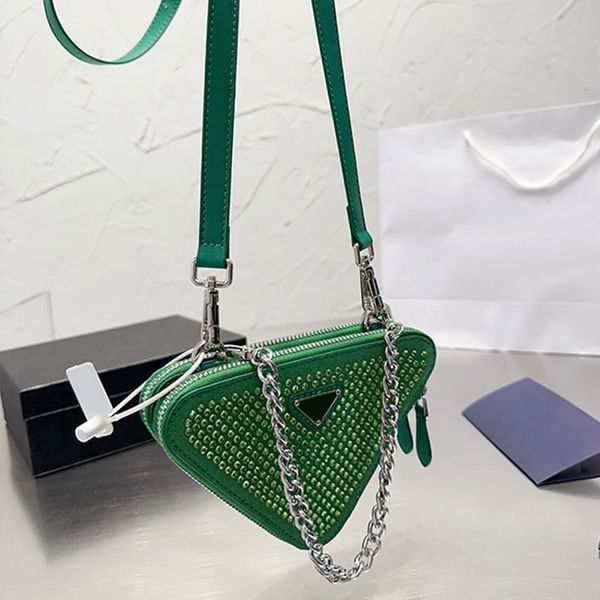 diamonds chain clutch wallets mini triangles card holders triangle package genuine leather purses zipper closure fashion letters detachable, Red;black
diamonds chain clutch wallets mini triangles card holders triangle package genuine leather purses zipper closure fashion letters detachable, Red;black
