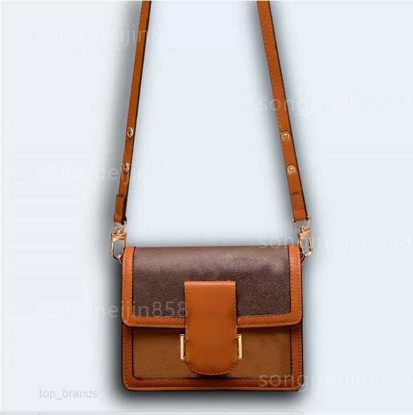 2023 catwalk dauphine color bags matching handbags luxury designer bag clutch handbag crossbody bags wallets shoulder bages messenger top
2023 catwalk dauphine color bags matching handbags luxury designer bag clutch handbag crossbody bags wallets shoulder bages messenger top