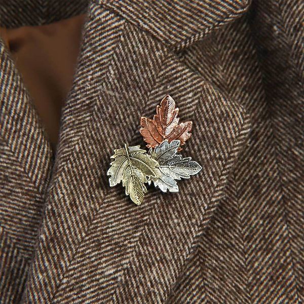 pins brooches vintage maple leaf metal women girls charm exquisite collar lapel brooch fashion jewelry party garment accessories 230104, Gray
pins brooches vintage maple leaf metal women girls charm exquisite collar lapel brooch fashion jewelry party garment accessories 230104, Gray