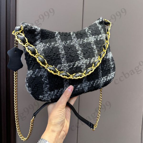 womens woolen underarm hobo quilted bags metal badge handle totes hardware chain crossbody large capacity handbags designer ladies fall luxu
womens woolen underarm hobo quilted bags metal badge handle totes hardware chain crossbody large capacity handbags designer ladies fall luxu