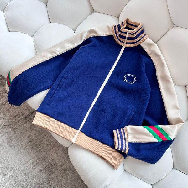 2023 men's wool zipper jacket women's color contrast matching casual coat same style, Black;brown
2023 men's wool zipper jacket women's color contrast matching casual coat same style, Black;brown