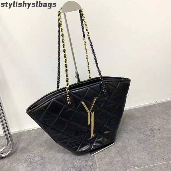 2023 new women's fashion shoulder bags handbag female single luxury brand designer bag lady casual leather large capacity 010523h
2023 new women's fashion shoulder bags handbag female single luxury brand designer bag lady casual leather large capacity 010523h