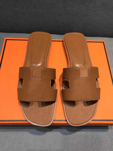 622sslippers designer slipper women slippers leather womens slide summer luxury flat slides ladies beach sandal party wedd, Black
622sslippers designer slipper women slippers leather womens slide summer luxury flat slides ladies beach sandal party wedd, Black