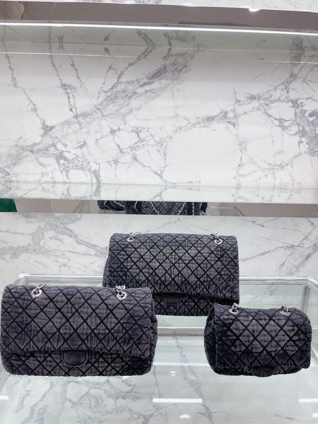clutch shoulder crossbody evening bag genuine luxurys leather two detachable pouches removable chain adjustable strap
clutch shoulder crossbody evening bag genuine luxurys leather two detachable pouches removable chain adjustable strap