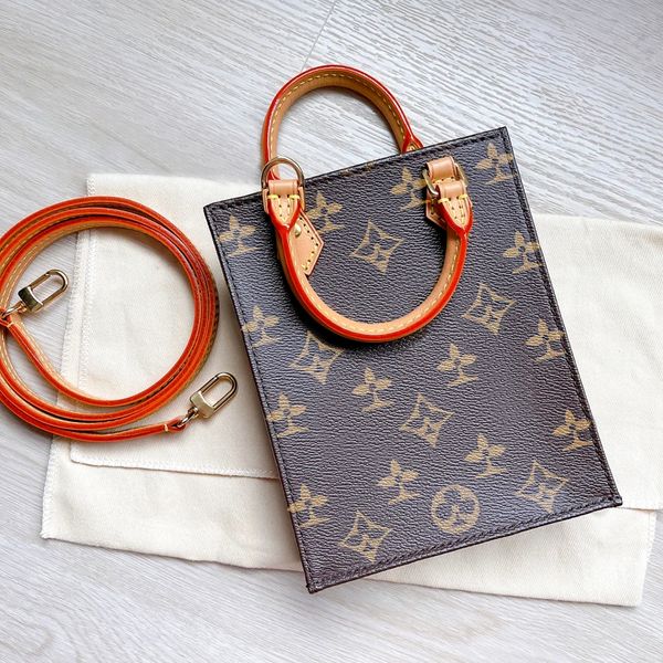 classic women men designer bags crossbody petit sac plat m81295 clutch tote handbags famous shoulder strap travel vacation city genuine leat
classic women men designer bags crossbody petit sac plat m81295 clutch tote handbags famous shoulder strap travel vacation city genuine leat