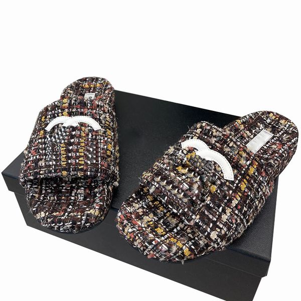 22ss womens tweed flat platform slipper designer classic quilted texture sandals slide mules flip flops luxurys outoodr causual shoe soft pl, Black
22ss womens tweed flat platform slipper designer classic quilted texture sandals slide mules flip flops luxurys outoodr causual shoe soft pl, Black