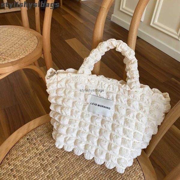 totes fashion portable bubble flower tote bags lady solid color pleated cloud handbag handheld shoulder shopping bag 010523h
totes fashion portable bubble flower tote bags lady solid color pleated cloud handbag handheld shoulder shopping bag 010523h