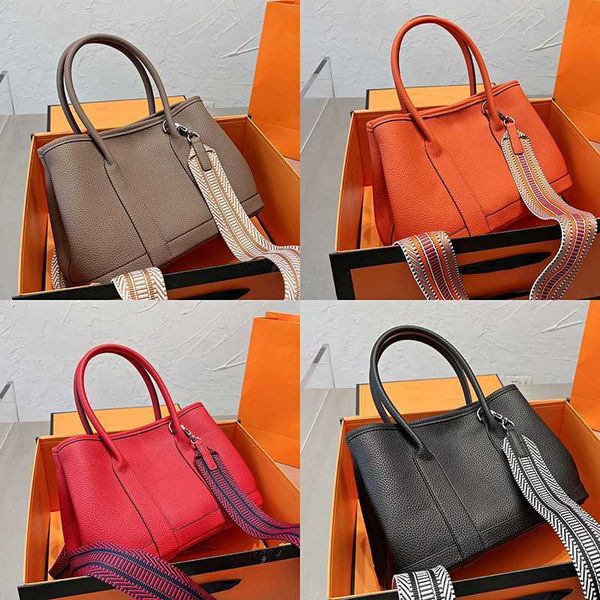 2023 designer bags luxury handbags with adjustable straps shoulder bag square large capacity tote bags fashion high-quality crossbody top
2023 designer bags luxury handbags with adjustable straps shoulder bag square large capacity tote bags fashion high-quality crossbody top