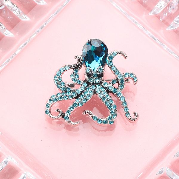 pins brooches ocs enamel pin blue s for women men cute sea animal crystal jewelry accesseries gift 230104, Gray
pins brooches ocs enamel pin blue s for women men cute sea animal crystal jewelry accesseries gift 230104, Gray