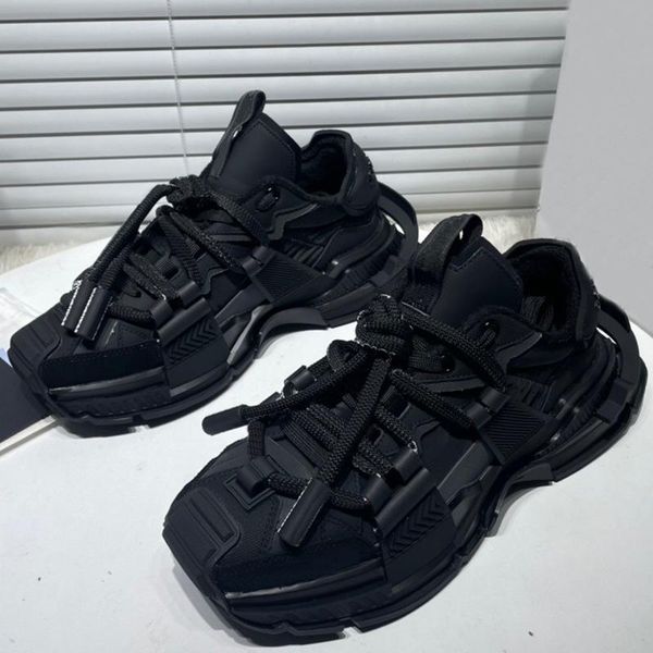 new fashion mens daddy shoes sneakers 2022 fashion trend atmospheric designer brand sneaker classic pure black non-slip outsole outdoor stre
new fashion mens daddy shoes sneakers 2022 fashion trend atmospheric designer brand sneaker classic pure black non-slip outsole outdoor stre