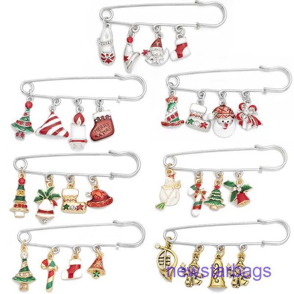 factory outlet wholesale brooches jewelry cartoon personality pin gift cute elk deer horn snow santa claus brooch, Gray
factory outlet wholesale brooches jewelry cartoon personality pin gift cute elk deer horn snow santa claus brooch, Gray