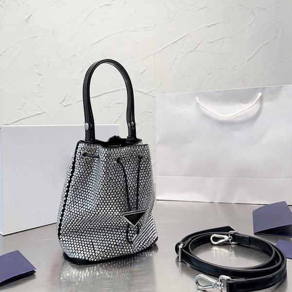 tote bag rhinestones bags women designer totes handbags fashion party shoulder bucket bag purses luxury evening crossbody wallet 230106
tote bag rhinestones bags women designer totes handbags fashion party shoulder bucket bag purses luxury evening crossbody wallet 230106