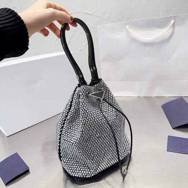 tote bag rhinestones bags women designer totes handbags fashion party shoulder bucket bag purses luxury evening crossbody wallet 230106
tote bag rhinestones bags women designer totes handbags fashion party shoulder bucket bag purses luxury evening crossbody wallet 230106