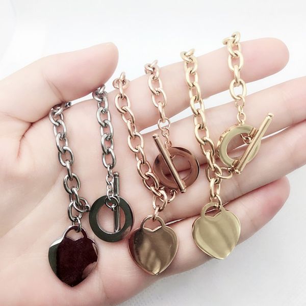 european and american fashion bracelet necklace set t-letter high-end peach heart designer couple jewelry gifts 316l stainless steel factory, Silver
european and american fashion bracelet necklace set t-letter high-end peach heart designer couple jewelry gifts 316l stainless steel factory, Silver