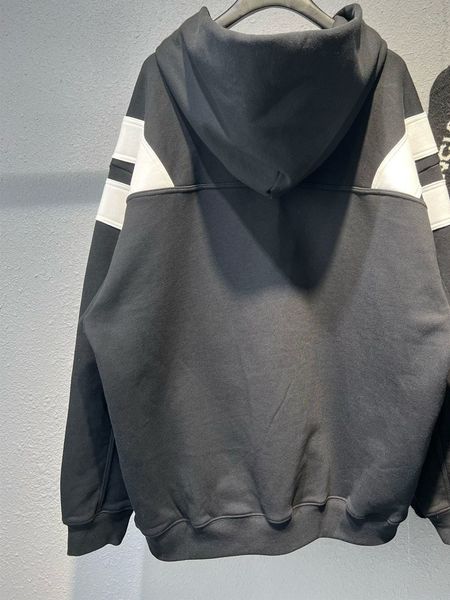 men's hoodies sweatshirts luxury brand loose fleece sweatshirt original embroidery design splicing stripe hoodie famous black pullover
men's hoodies sweatshirts luxury brand loose fleece sweatshirt original embroidery design splicing stripe hoodie famous black pullover