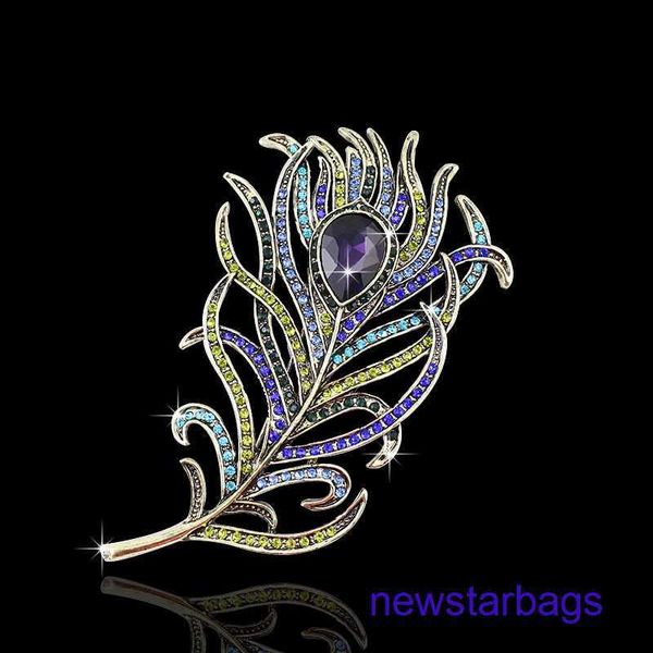 factory outlet wholesale brooches jewelry crystal feather brooch corsage better selling clothing accessories, Gray
factory outlet wholesale brooches jewelry crystal feather brooch corsage better selling clothing accessories, Gray