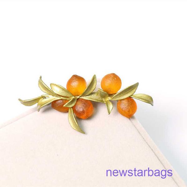 factory outlet wholesale brooches fashionable and novel orange tree branch green leaf women's accessories, Gray
factory outlet wholesale brooches fashionable and novel orange tree branch green leaf women's accessories, Gray